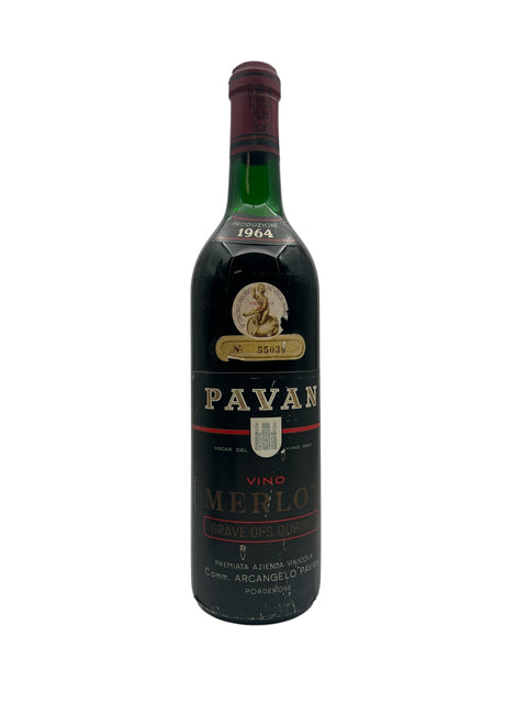 Flaske af Merlot Pavan 1964 rødvin med etikette