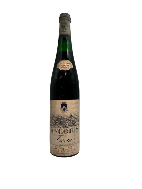 Flaske af Tocai Angoris 1969 hvidvin fra Italien