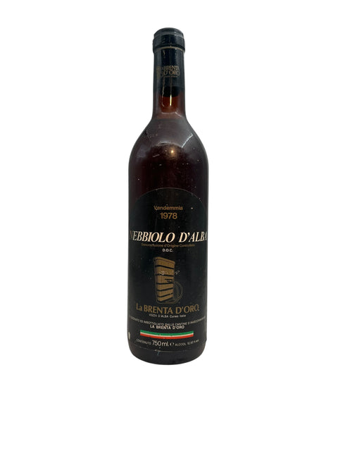 Flaske af Nebbiolo d'Alba La Brenta d'Oro 1978 rødvin