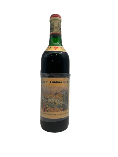 Flaske af Lago di Caldaro valgt 1970 rødvin