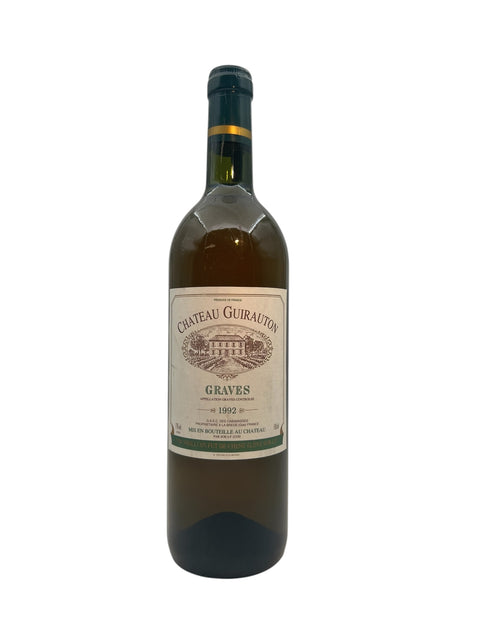 Flaske af Graves Chateau Guiraud 1992 rødvin