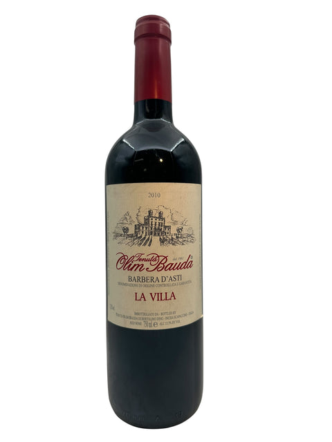 Flaske af Barbera d'Asti Olim Bauda 2010 rødvin