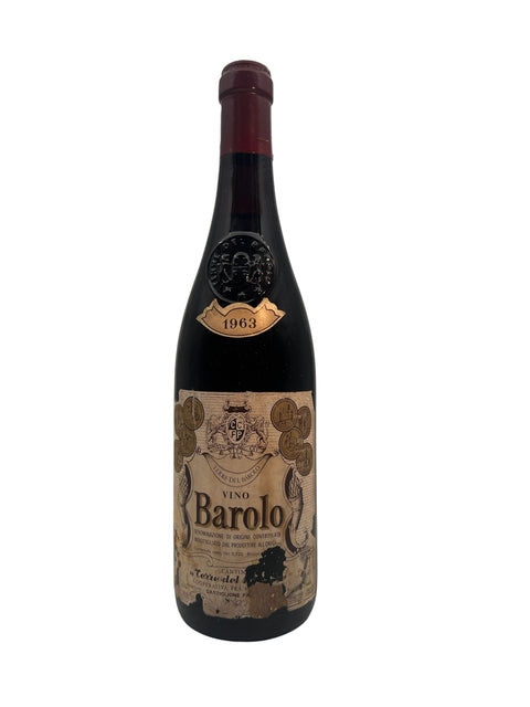 Flaske af Barolo fra 1963 fra Terre del Barolo
